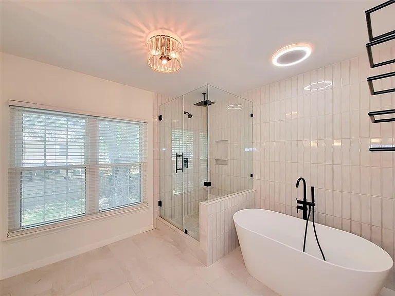 8123 Sunny Ridge Dr — Photo 24