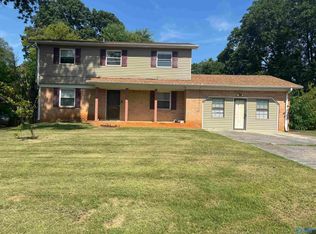 3110 Doner Cir NW, Huntsville, AL 35810