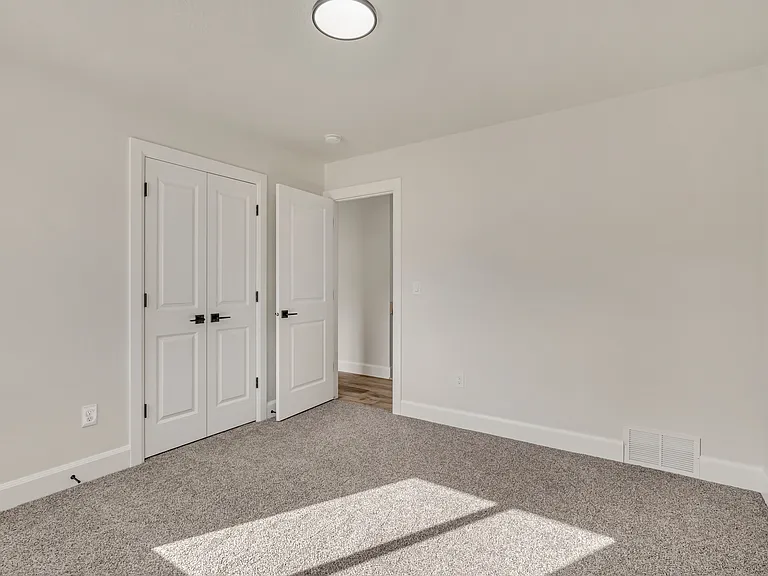 598 Canyon Rd — Photo 13