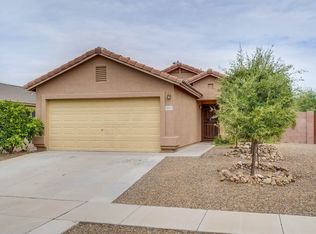 306 W Amber Hawk Ct, Green Valley, AZ 85614