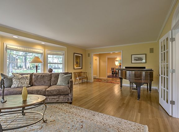 2nd image of 838 W 52nd Ter