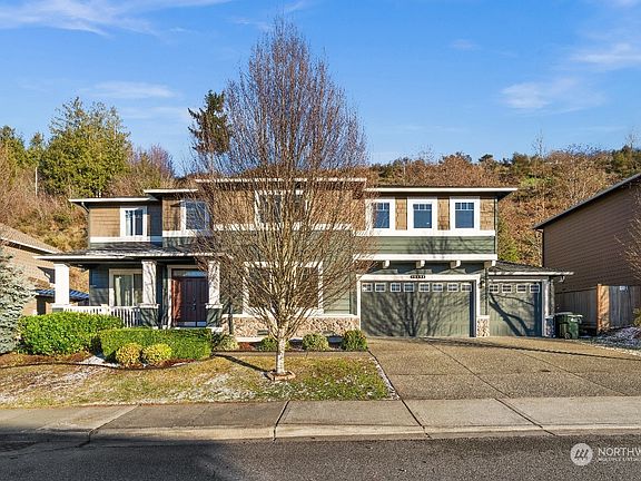2nd image of 10606 174th Avenue E
