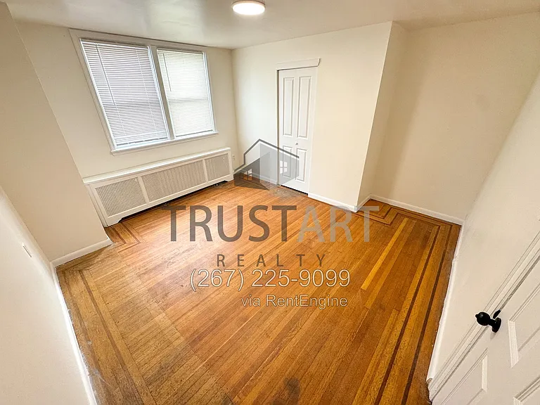 2082 Albright St — Photo 8