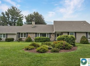 525 Wedgewood Rd, Bethlehem, PA 18017