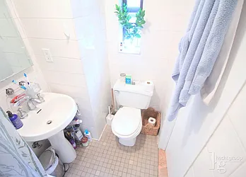 Rented by Hecht Group