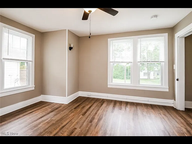 33 Adams St #35 — Photo 6