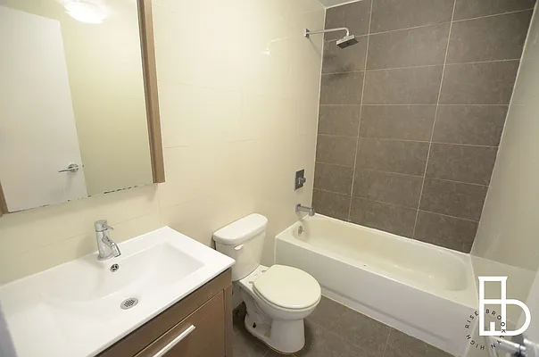 Rented by Miron Realty Group | media 2