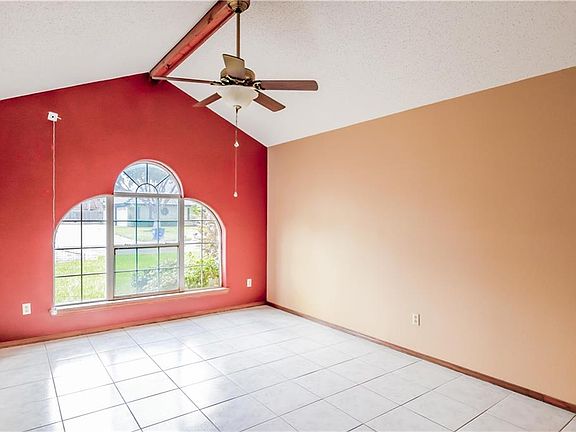 3rd image of 2413 Garza St N