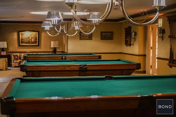 Rented by Bond New York | media 39