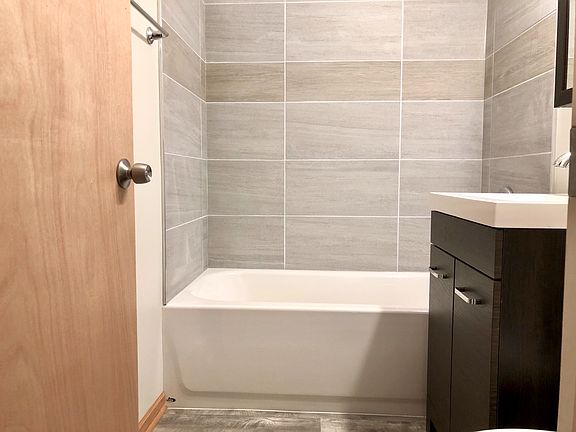 4th image of 12808 S Marquette Ave
