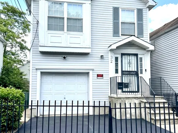 32 Holland St #1, Newark, NJ 07103