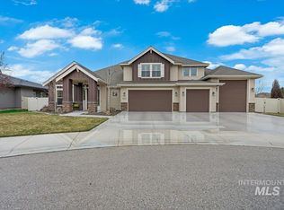 3933 S Newbridge Ct, Meridian, ID 83642