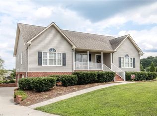 247 Peoples Creek Rd, Advance, NC 27006