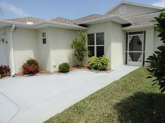 2nd image of 6251 Alexandria Cir