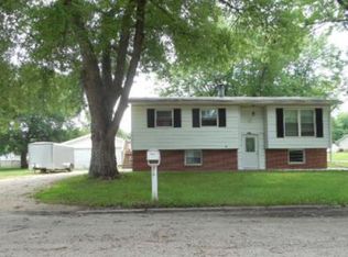 1300 Minkel St, Rock Falls, IL 61071