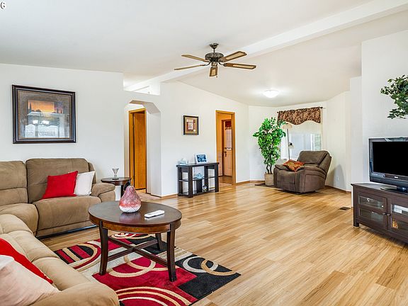 4th image of 3700 Babcock Ln