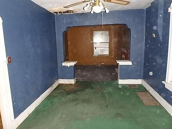 2nd image of 4204 E Lexington Ave