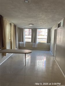 435 Seaside Ave APT 209, Honolulu, HI, 96815
