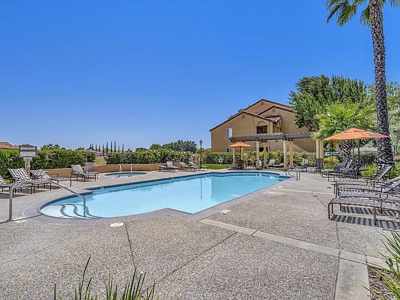 3rd image of 440 Bollinger Canyon Ln APT 194