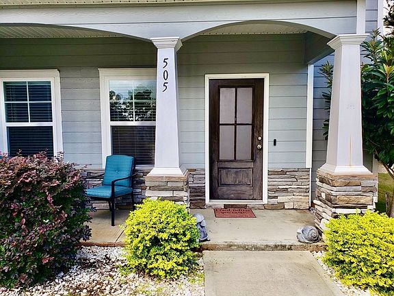 3rd image of 505 Gary Glen Dr