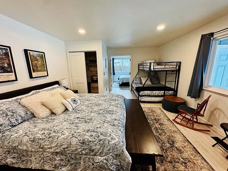 1231 Jobs Peak Dr — Photo 20