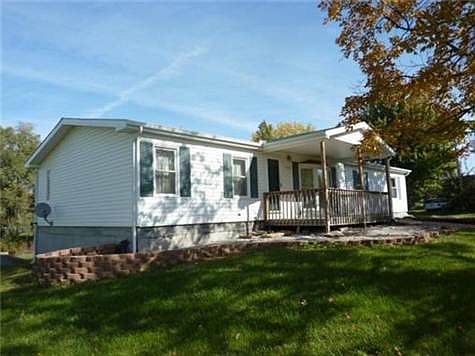 Large Lot with Tree's