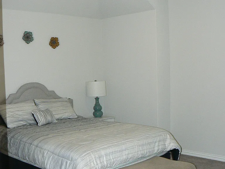 5900 Bucine Cv — Photo 32