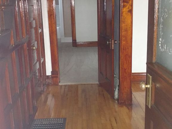 5th image of 413 E Stanton St