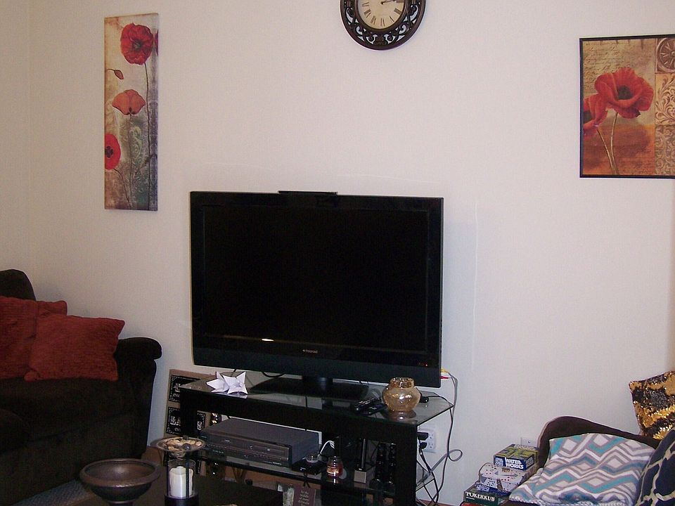 2nd image of 1309 Arthur Ave APT 4