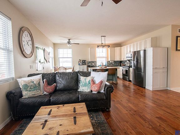 5th image of 206 Meadow Dr