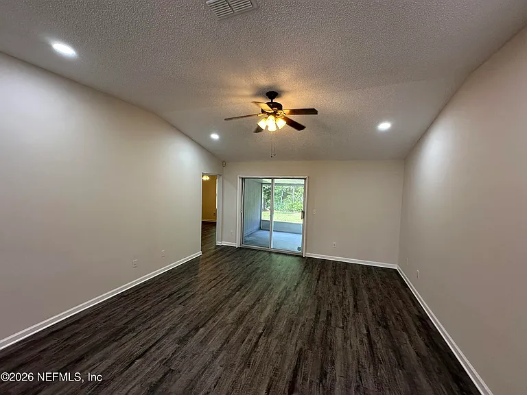 8189 Tessa Ter E — Photo 18