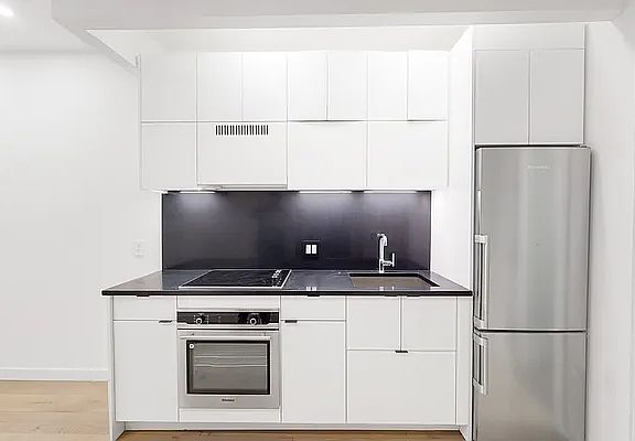 4th image of 93 Hicks St #2A1
