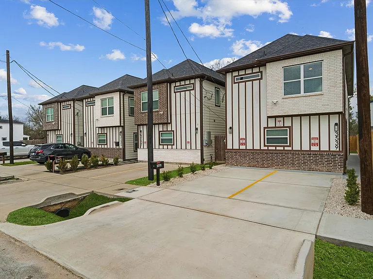 3539 Mount Pleasant St #A — Photo 48