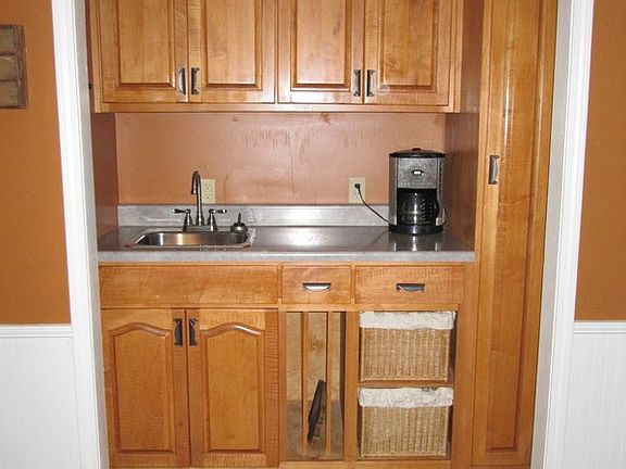 2nd image of 3057 Newport Dr #2-9076