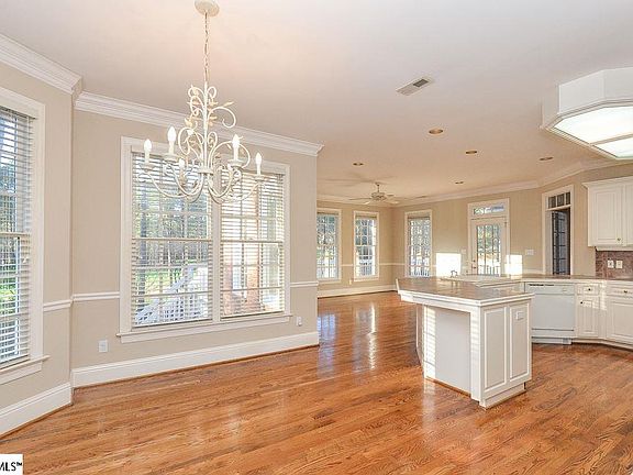 5th image of 232 Indian Wells Dr