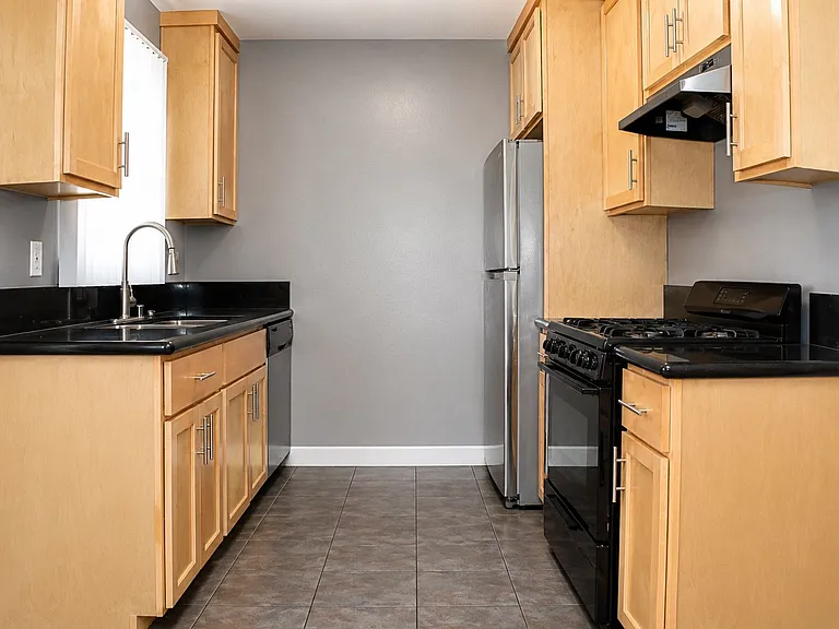 Fulton Place - Mark and Barbara, LLC — Photo 26
