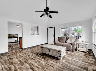 432 S Cedarwood Avenue, Republic, MO 65738