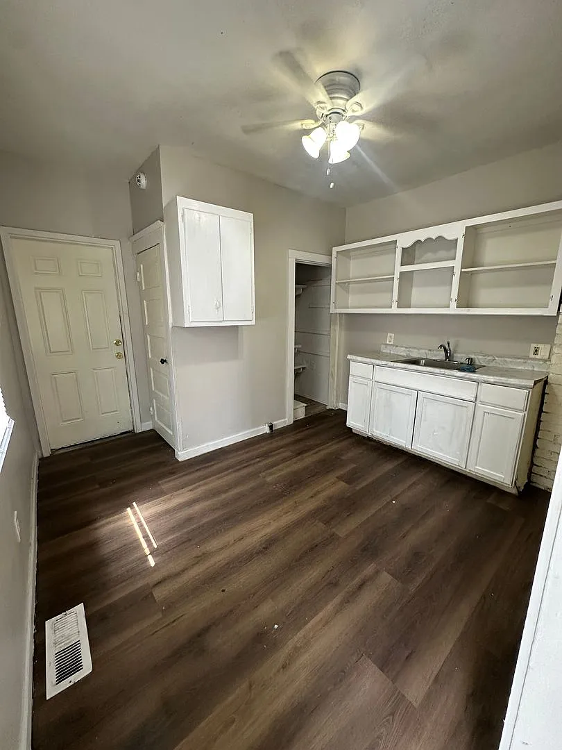 4 bedroom — Photo 4