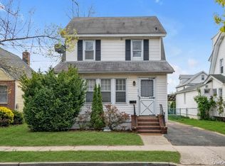 25 N 12th Street, New Hyde Park, NY 11040