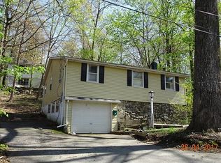 5 Paradise Trl, Monroe, NY 10950