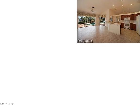3rd image of 909 SW 54th Ln
