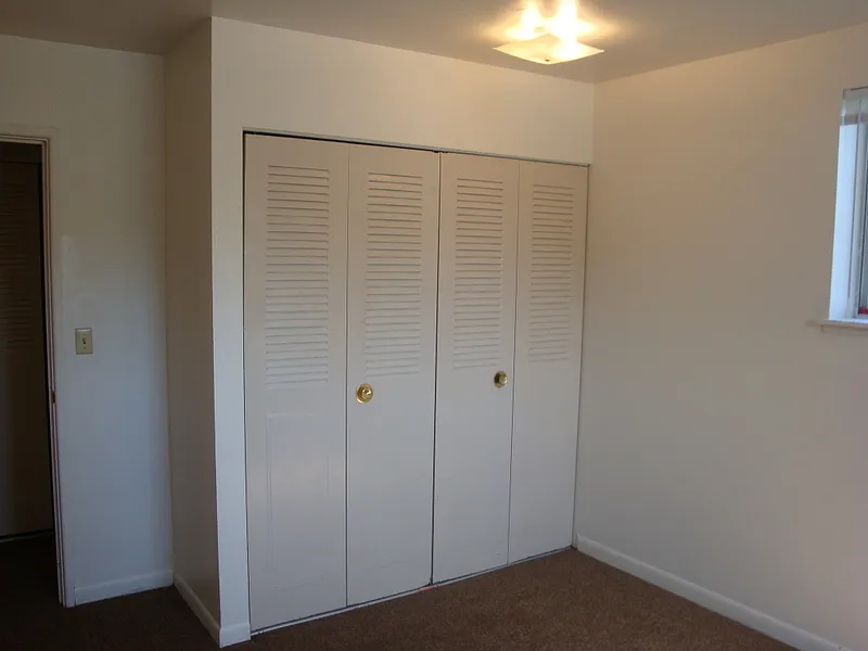 4224 Dallas Ave — Photo 2