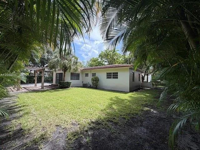 828 Lorca St — Photo 20