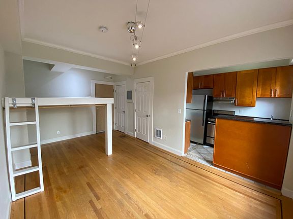 3rd image of 138 Hyde St APT 5
