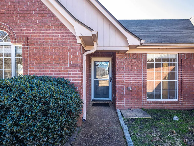 7775 Shadow Elm Ln — Photo 3
