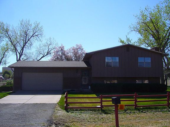 2nd image of 1760 Harlow Ave