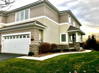 2781 Spy Glass Dr, Chaska, MN 55318