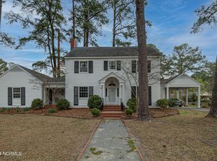 202 Pinetree Dr, Robersonville, NC 27871