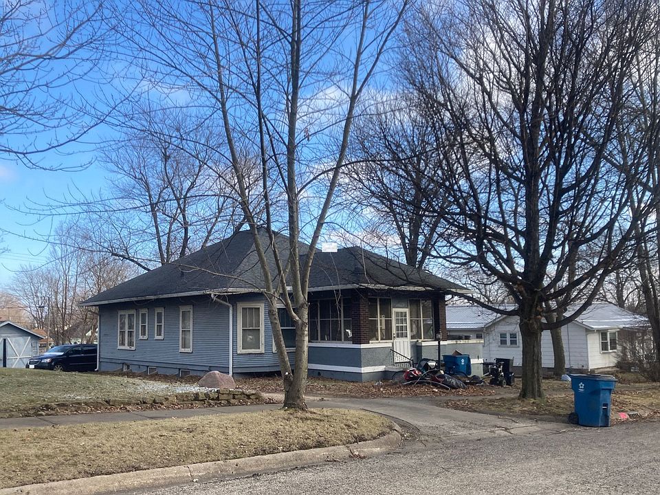 2nd image of 213 Sherman St