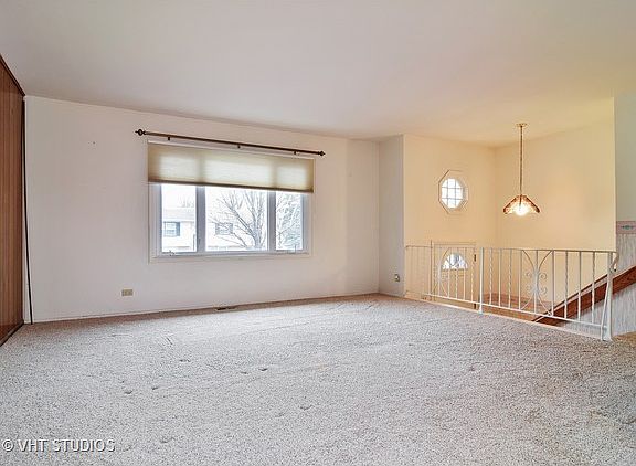2nd image of 7148 Meadowbrook Ln